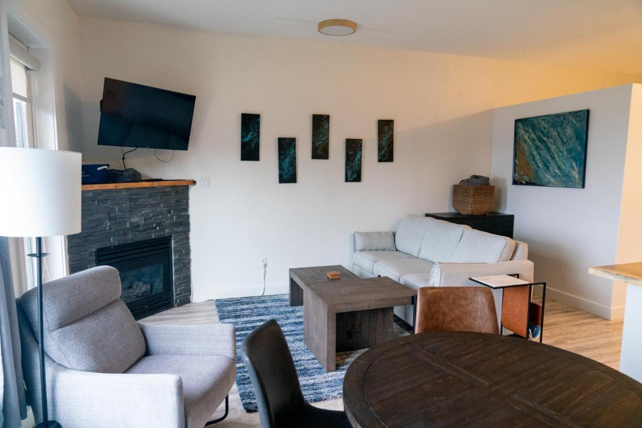 Lunar Cove Inn Charters And Tours Tofino Kültér fotó